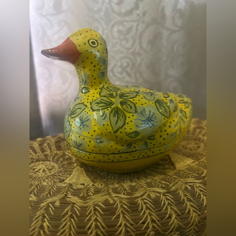 Vintage papier-mâché duck-shaped trinket box
